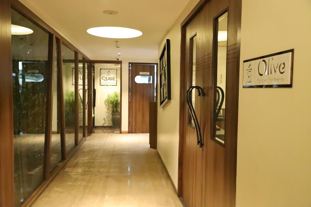 瑞妍什格兰德酒店 Boisar 外观 照片